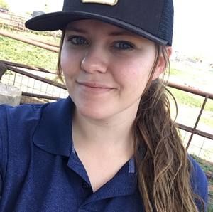 Meet your Posher, Bailey